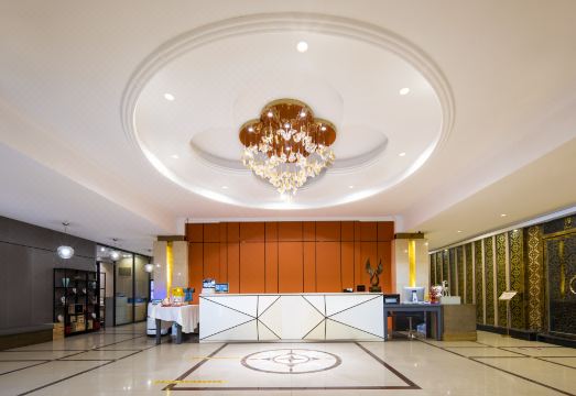 Boya Celebrity Miramar Hotel (Tianfu Wenshu Monastery)Hotel Overview