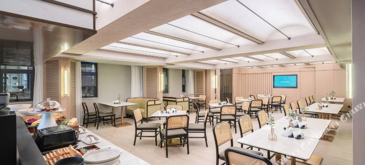 成都九眼桥牛王庙地铁站亚朵酒店图片