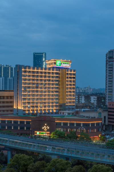 南昌八一广场智选假日酒店图片