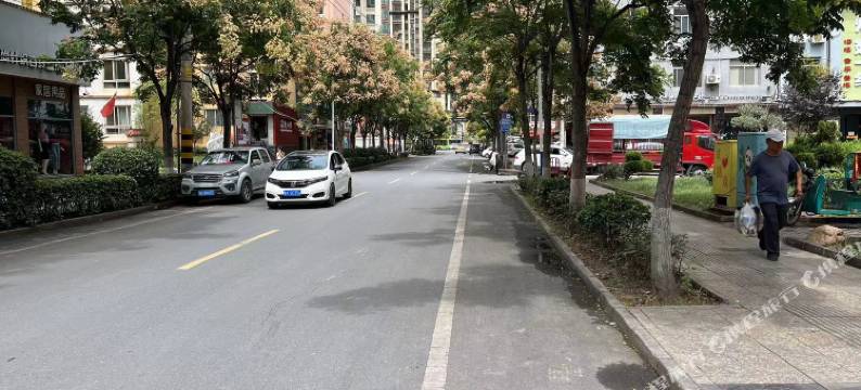 东江优选酒店图片