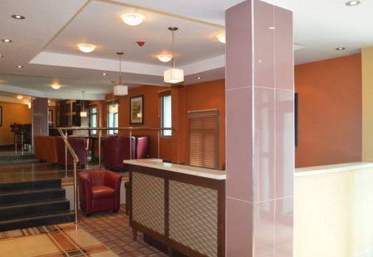 Lakewood Luxury Apartment Hotel Overview