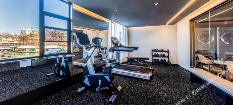 南昌经开区财经大学亚朵酒店图片