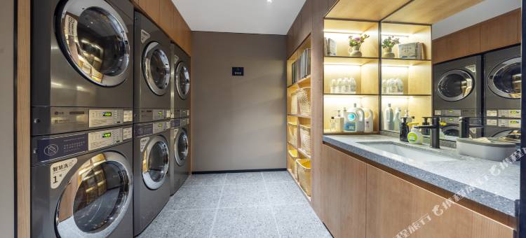 徐州新沂火车站公园路亚朵酒店图片