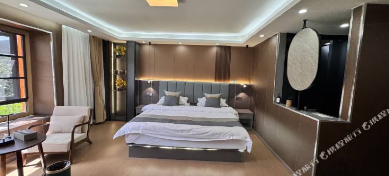 阿克仁青仓民宿(甲根坝店)图片