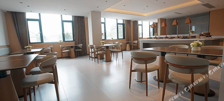 悦兰斯酒店(上饶广丰区天虹月兔广场店)图片