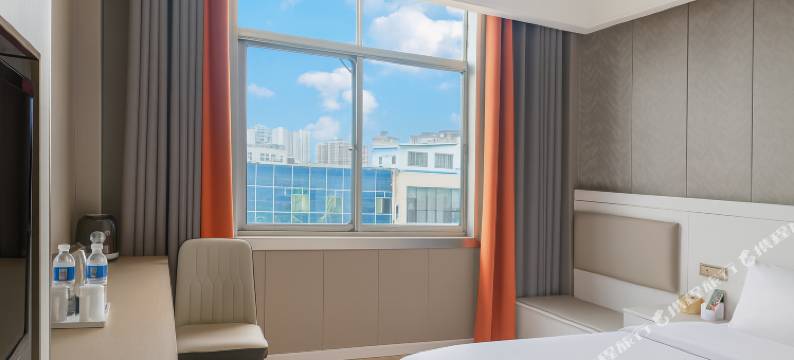 长城主题酒店(蒲城中心广场店)图片