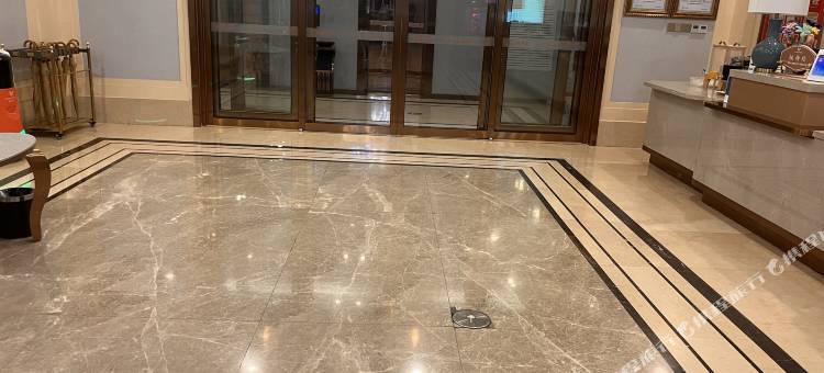 维也纳酒店(临沭顺河西街店)图片