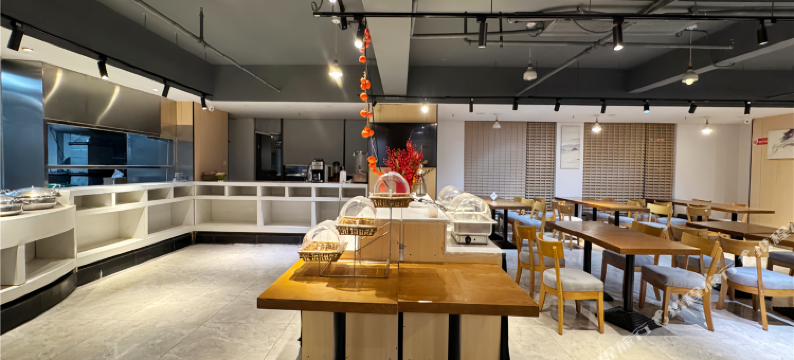 五悦·悦心酒店(上饶万力时代金龙岗青年艺术街区店)图片