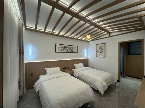 麦积山松竹林民宿