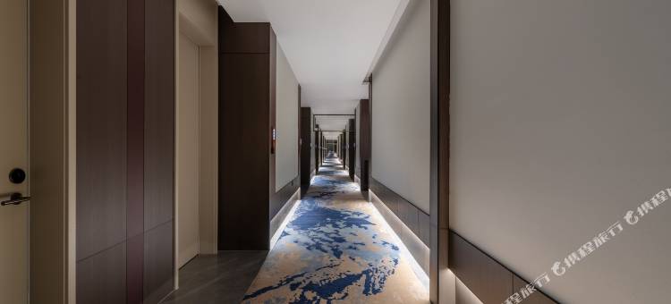 丽呈酒店(阿勒泰五百里风情街区店)图片