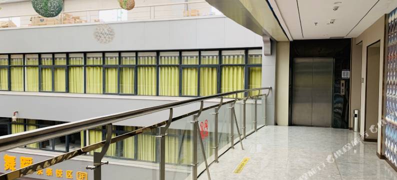 宝湾四季酒店(广州白云永泰地铁站店)图片