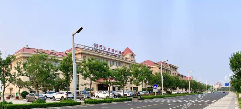 烟台海天沙滩假日酒店(孤独的鲸金沙滩店)图片