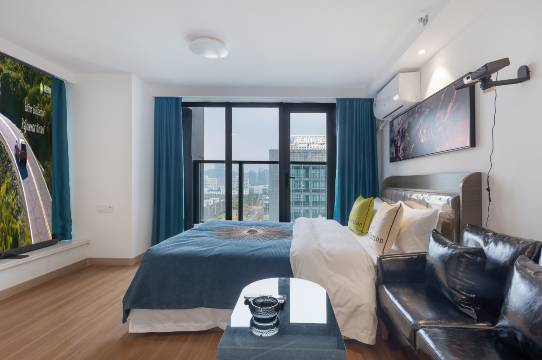 归享公寓(聚才路地铁站)