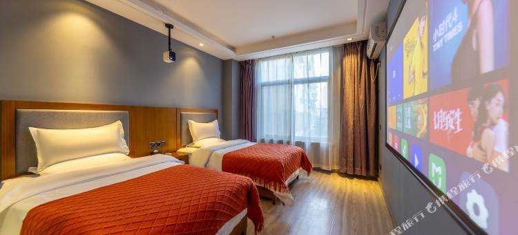 TOWO上品酒店(万达广场兰州火车站店)图片