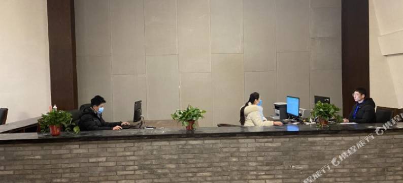 伊川龙凤山酒店图片