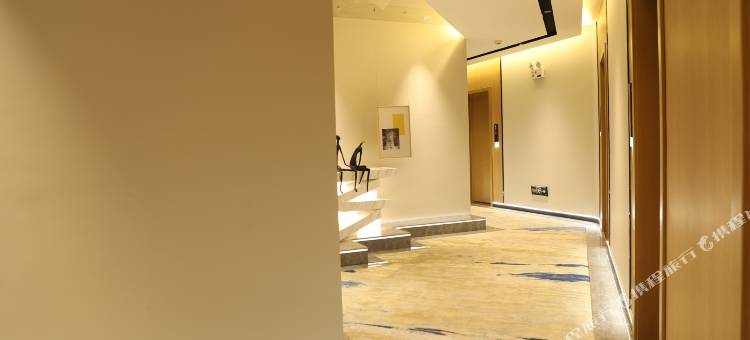 禄劝菲斯轻奢酒店图片