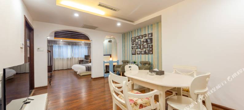 特迷风情假日酒店(南京龙眠大道地铁站店)图片