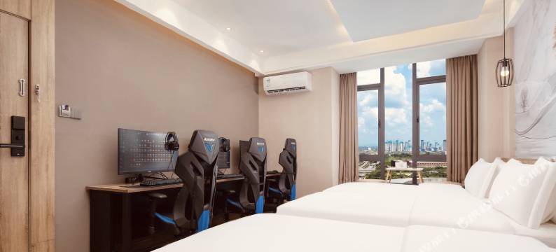 时光格电竞酒店(长沙高铁南站店)图片