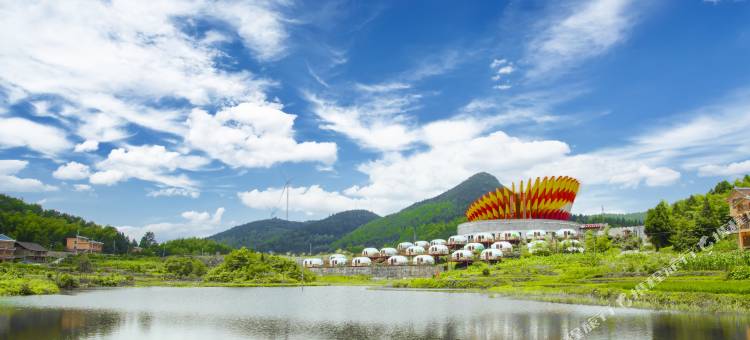 隆回大花瑶太阳城堡度假营地图片