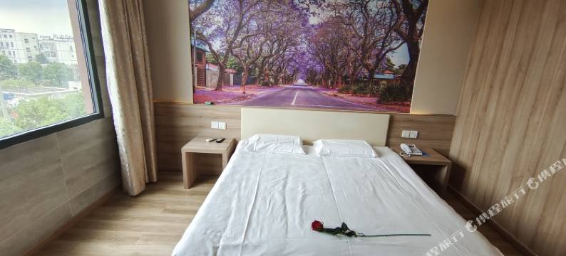 全淇轻居酒店(丹阳火车站眼镜城店)图片