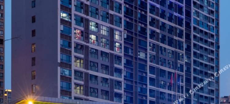 外滩·荷韵主题酒店(鼎盛国际万达广场店)图片