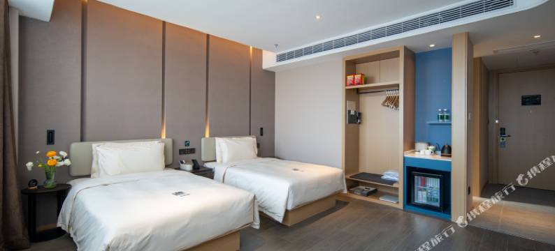 南昌西站亚朵篮球酒店图片