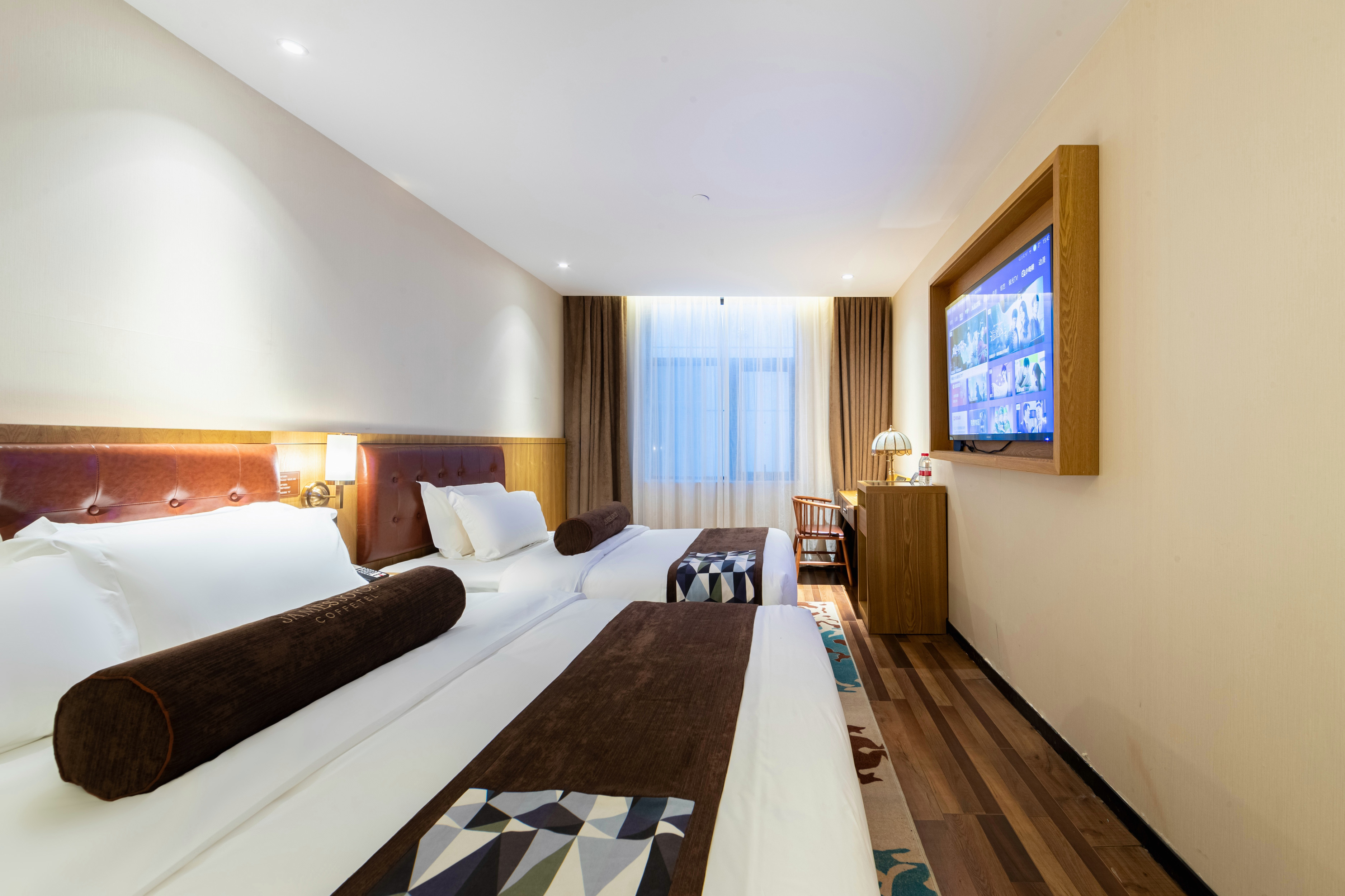 JAMES JOYCE Coffetel(Beijing Communication University Shuangqiao Subway Station Wanda Plaza)Over view