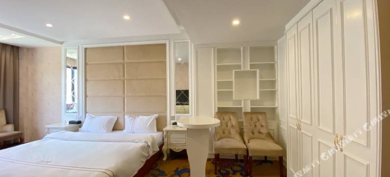 贡嘎精品酒店(稻城亚丁景区游客中心店)图片