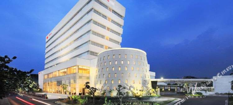 唐格朗德普瑞玛酒店(D'Primahotel Tangerang)图片