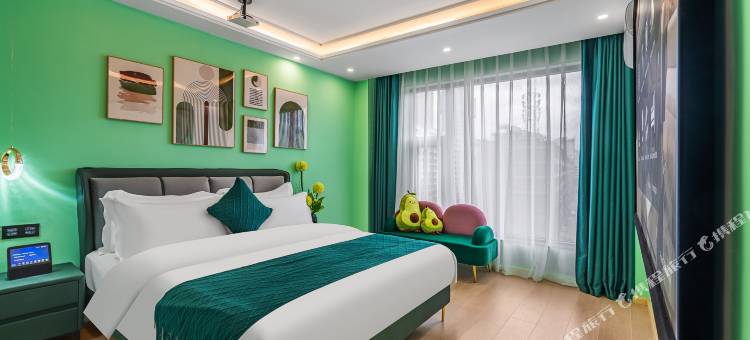 楚雄骅烨影视酒店(彝海公园店)图片