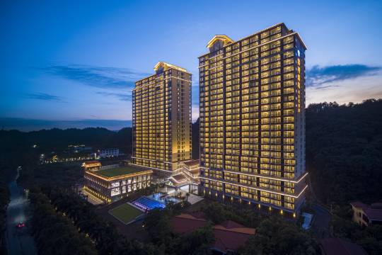 龍門南崑山雲頂温泉威士忌酒店