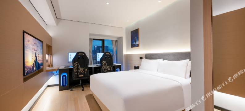 和光·ALIENSPACE外星人电竞酒店(成都天府三街银泰城店)图片