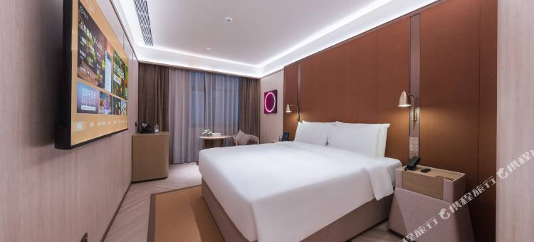 深圳南山新豪方桔子水晶酒店图片