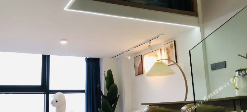 卡卡投影LOFT公寓图片