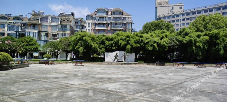 千岛湖一隅湖畔美宿图片