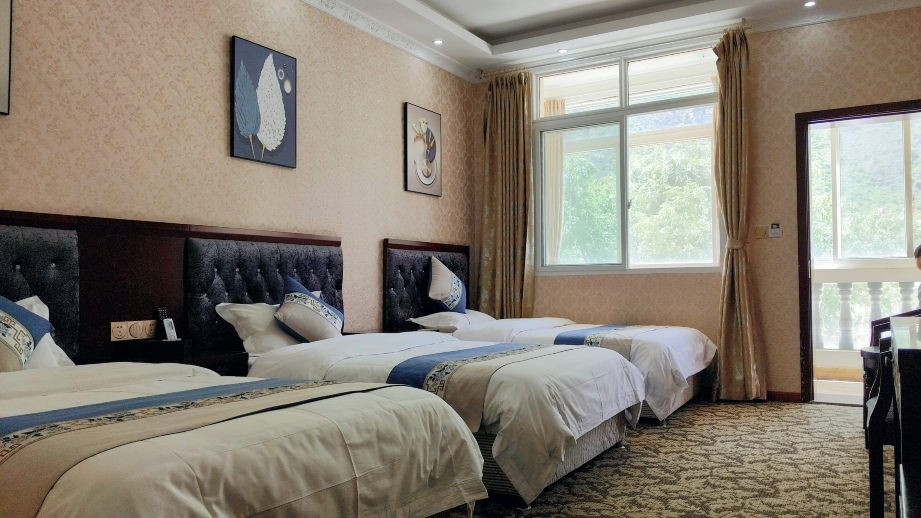 Jiuzhaigou County Hanzhiyun Haoting HotelHotel Overview