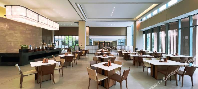 日照国恒蓝鲸酒店图片