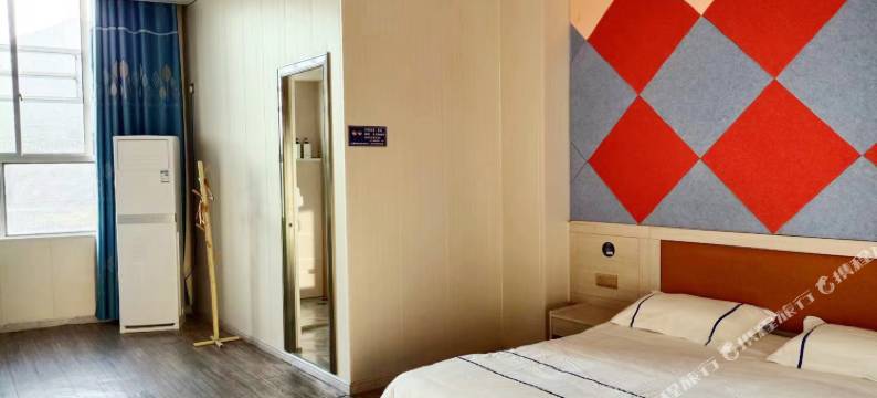 蓝天阁酒店图片