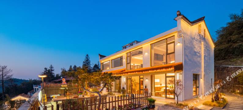 九华山六如·云见花园民宿(九华街肉身宝殿店)图片