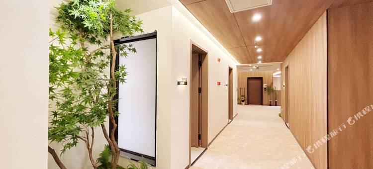 QIAN XUN·千寻酒店(安顺学院南马广场店)图片