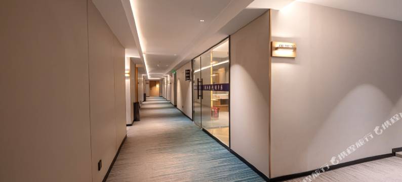 赛菲尔酒店(株洲火车站服装市场中心店)图片