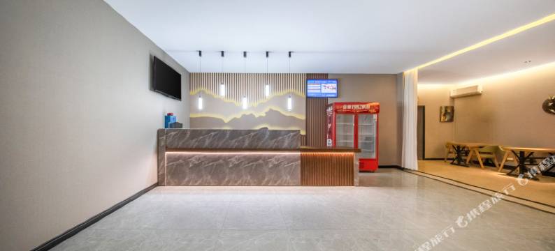 郑州荥阳万朵酒店(市人民医院建业生活广场通站路店)图片