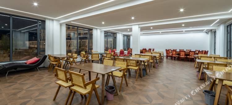 君意|向野·180°全景度假美宿(丰宁坝上中国马镇旅游度假区店)图片
