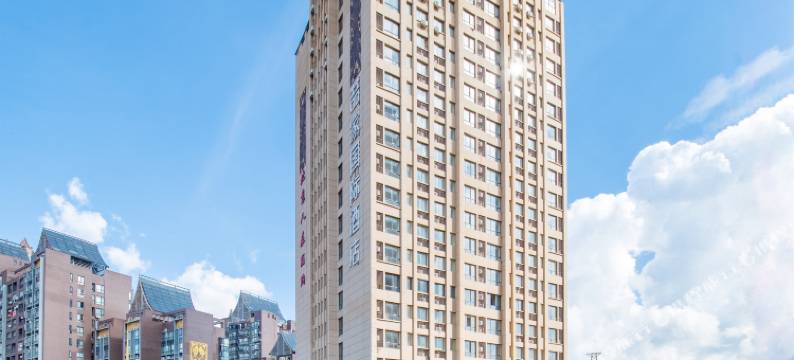 喆家国际酒店(西双版纳景洪泼水广场江边夜市店)图片