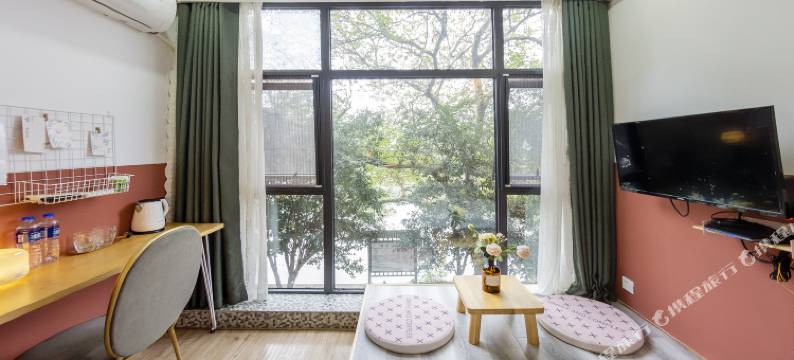 花里旅行客栈(桂林象鼻山公园火车站店)图片