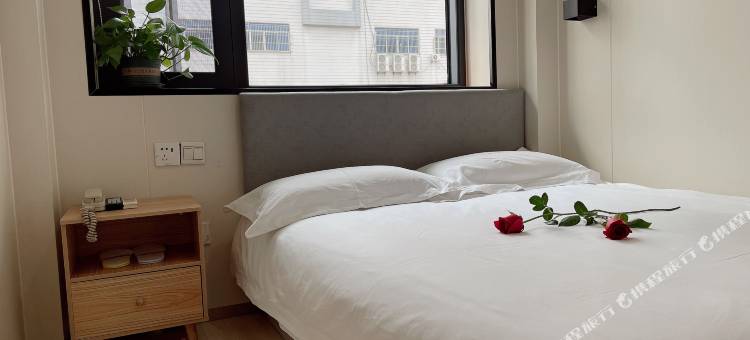 布丁严选酒店(杭州河坊街城站地铁站店)图片