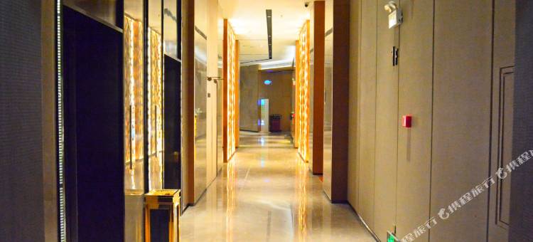 柏曼酒店(南宁江南万达平西夜市店)图片