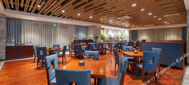 柏蔓艺术花园酒店(济南高新万达会展中心店)图片