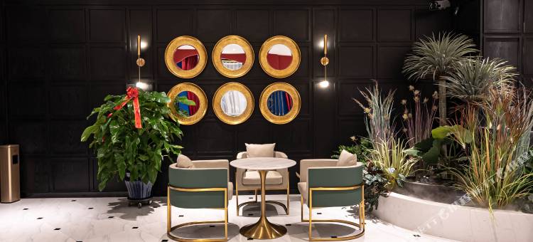 阿勒泰泊客阳光酒店(将军山滑雪场店)图片