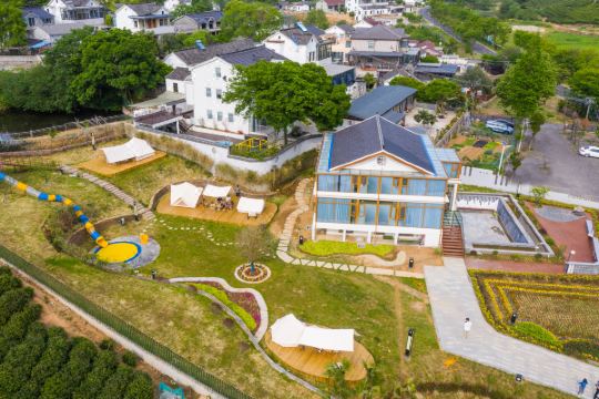 选择房间开业:2022酒店为南京江宁区黄龙岘景区精品民宿,套内面积600